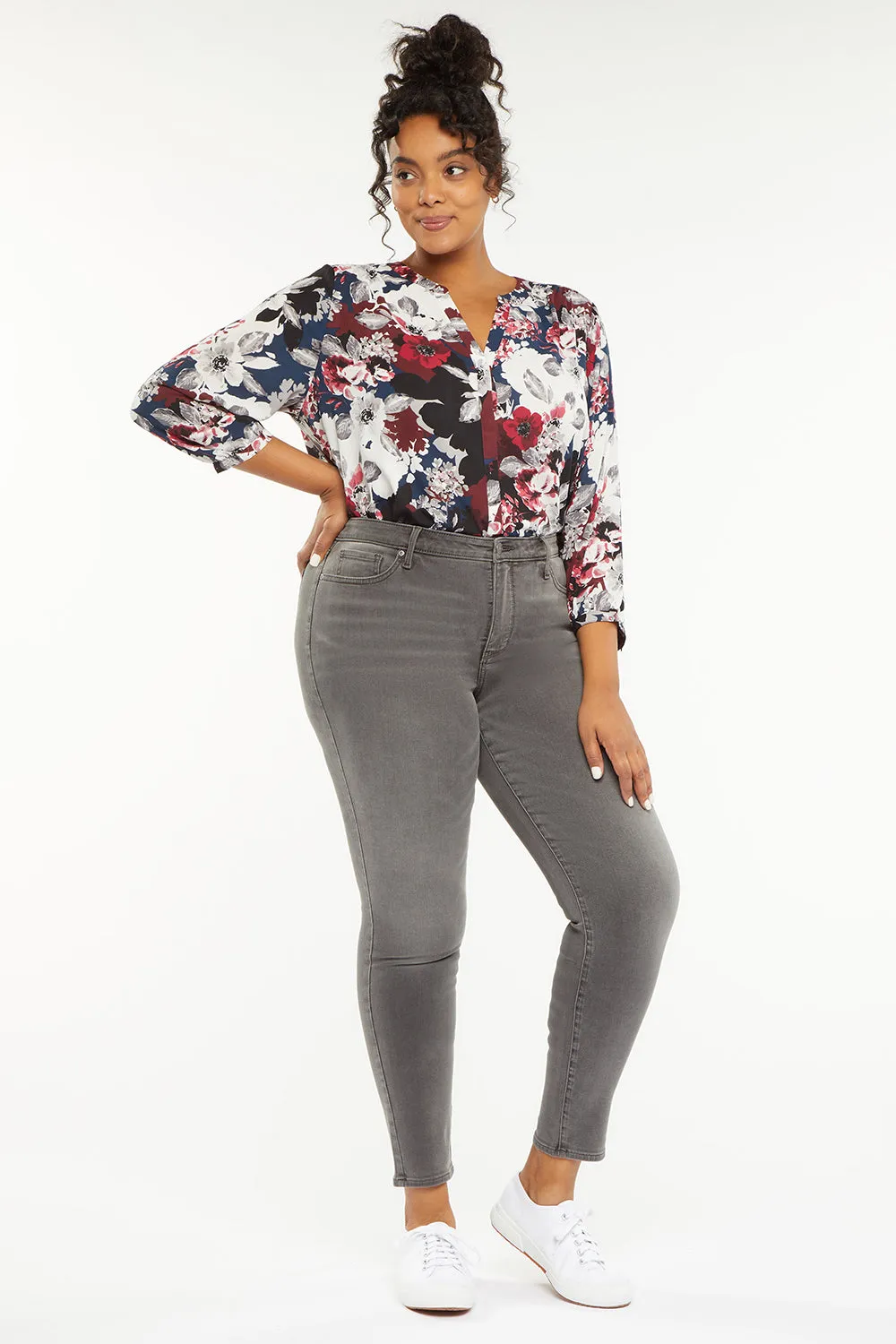 Ami Skinny Jeans In Plus Size - Castle Hill