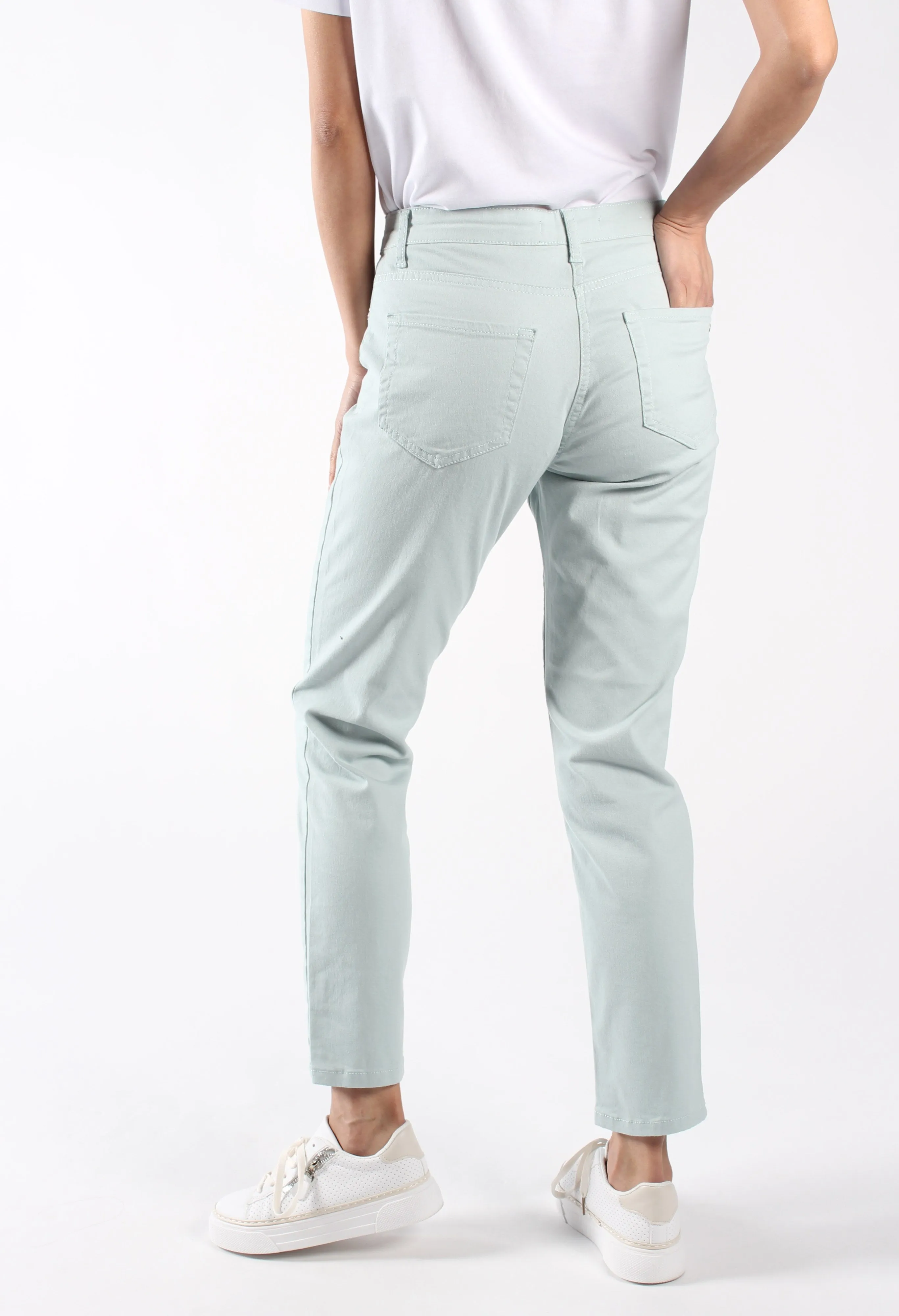 Basic Pants with attached pockets