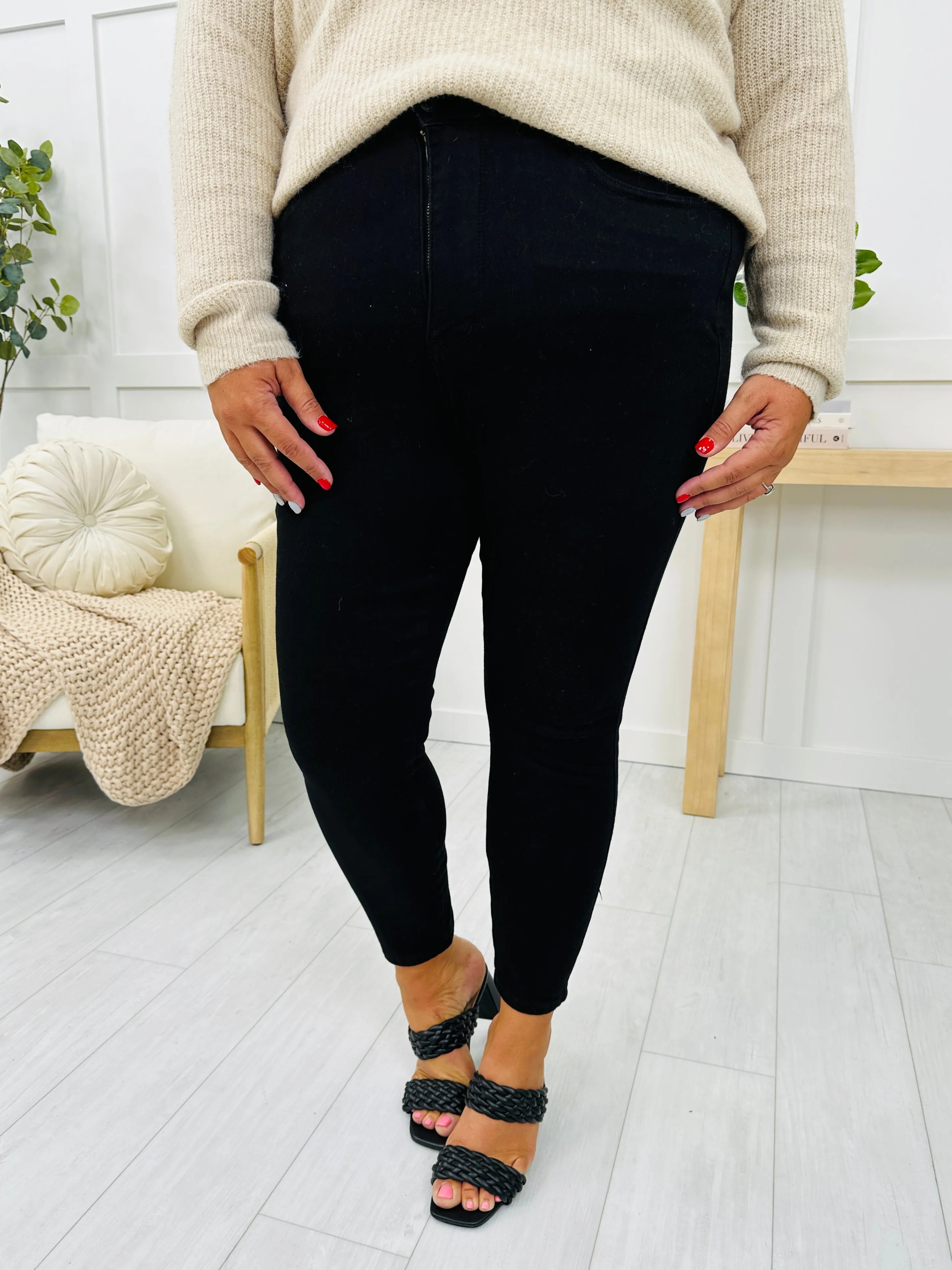 Judy Blue REG/CURVY Tummy Control Pitch Black Skinny Jeans