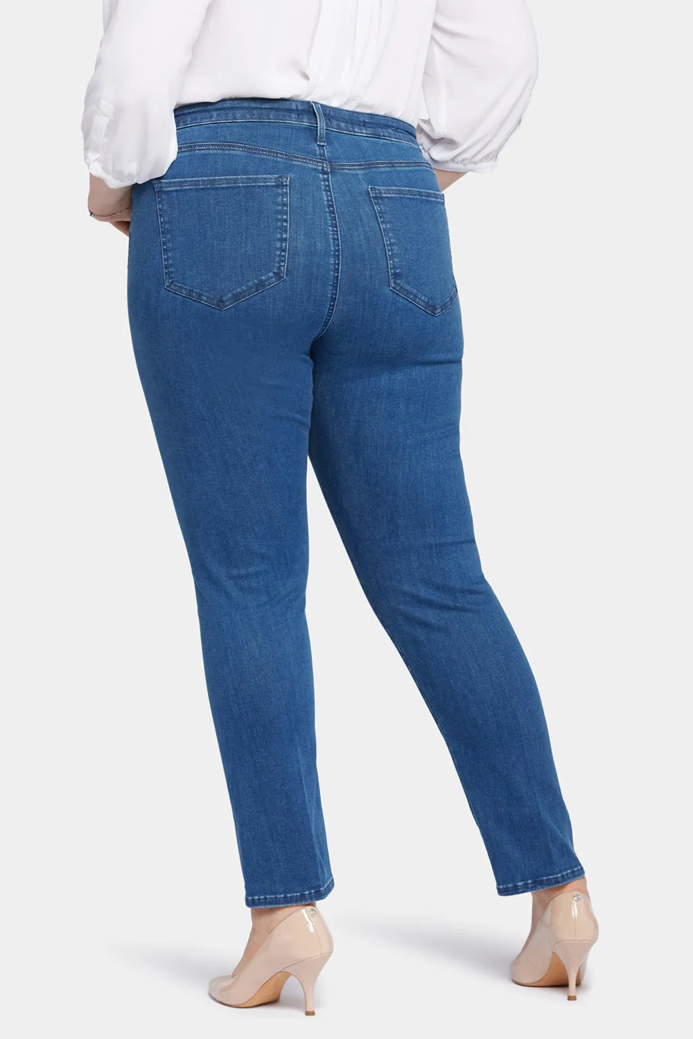 Le Silhouette Sheri Slim Jeans In Plus Size - Treasured