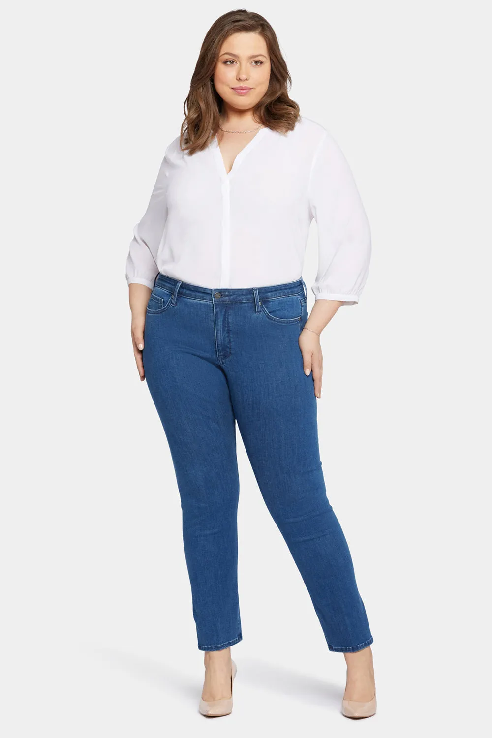 Le Silhouette Sheri Slim Jeans In Plus Size - Treasured