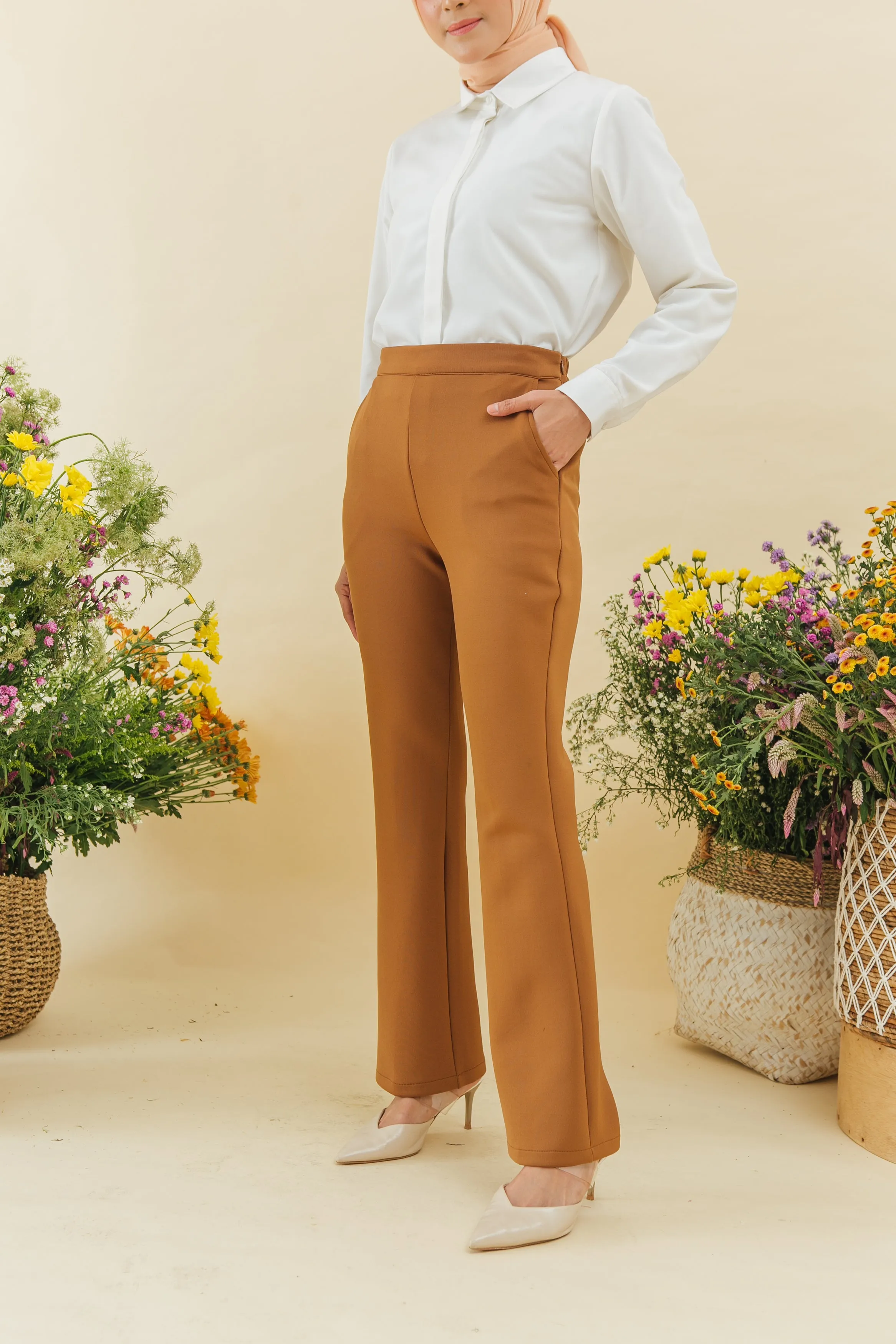 LIZZA PANTS