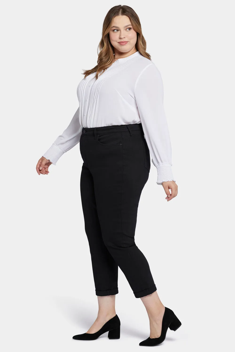 Margot Girlfriend Jeans In Petite Plus Size - Black