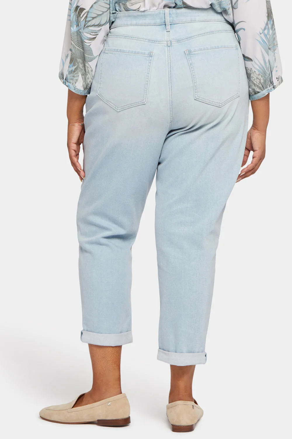 Margot Girlfriend Jeans In Plus Size - Dunes