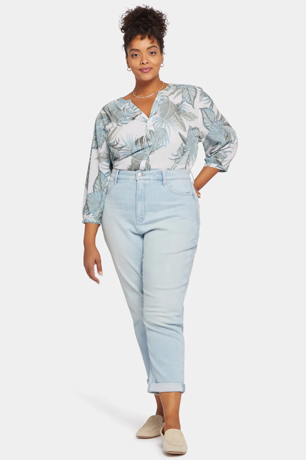 Margot Girlfriend Jeans In Plus Size - Dunes