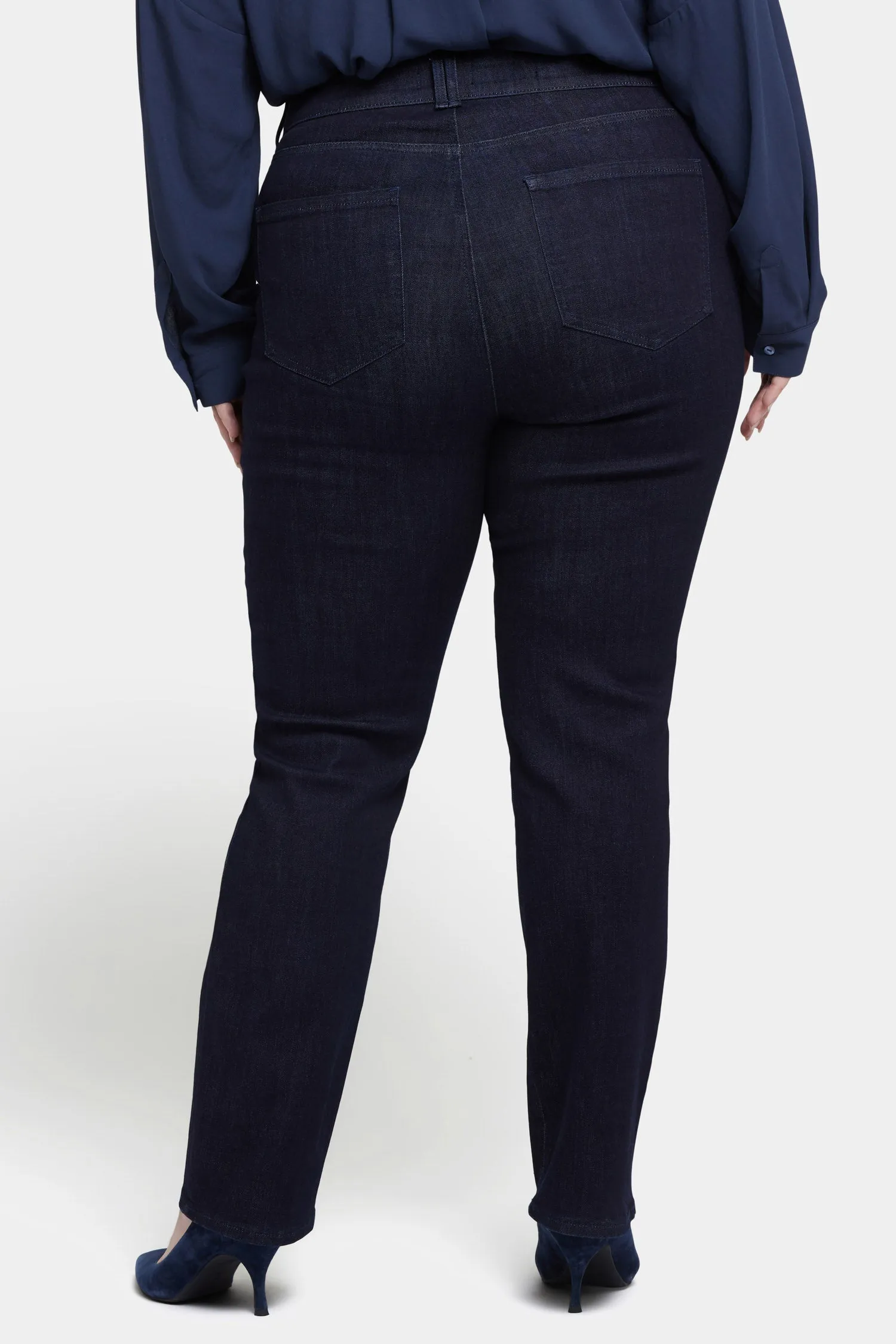 Marilyn Straight Jeans In Plus Size - Magical