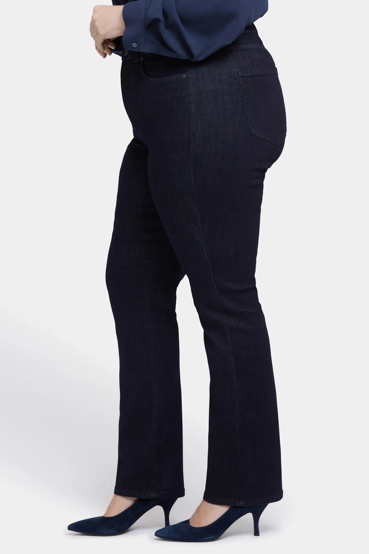 Marilyn Straight Jeans In Plus Size - Magical