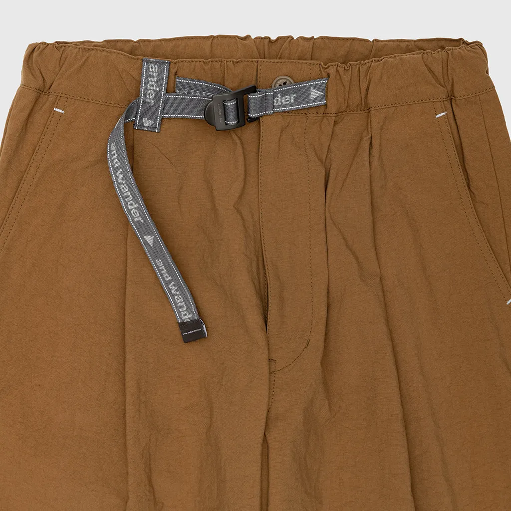 NYLON CHINO TUCK TAPERED PANTS