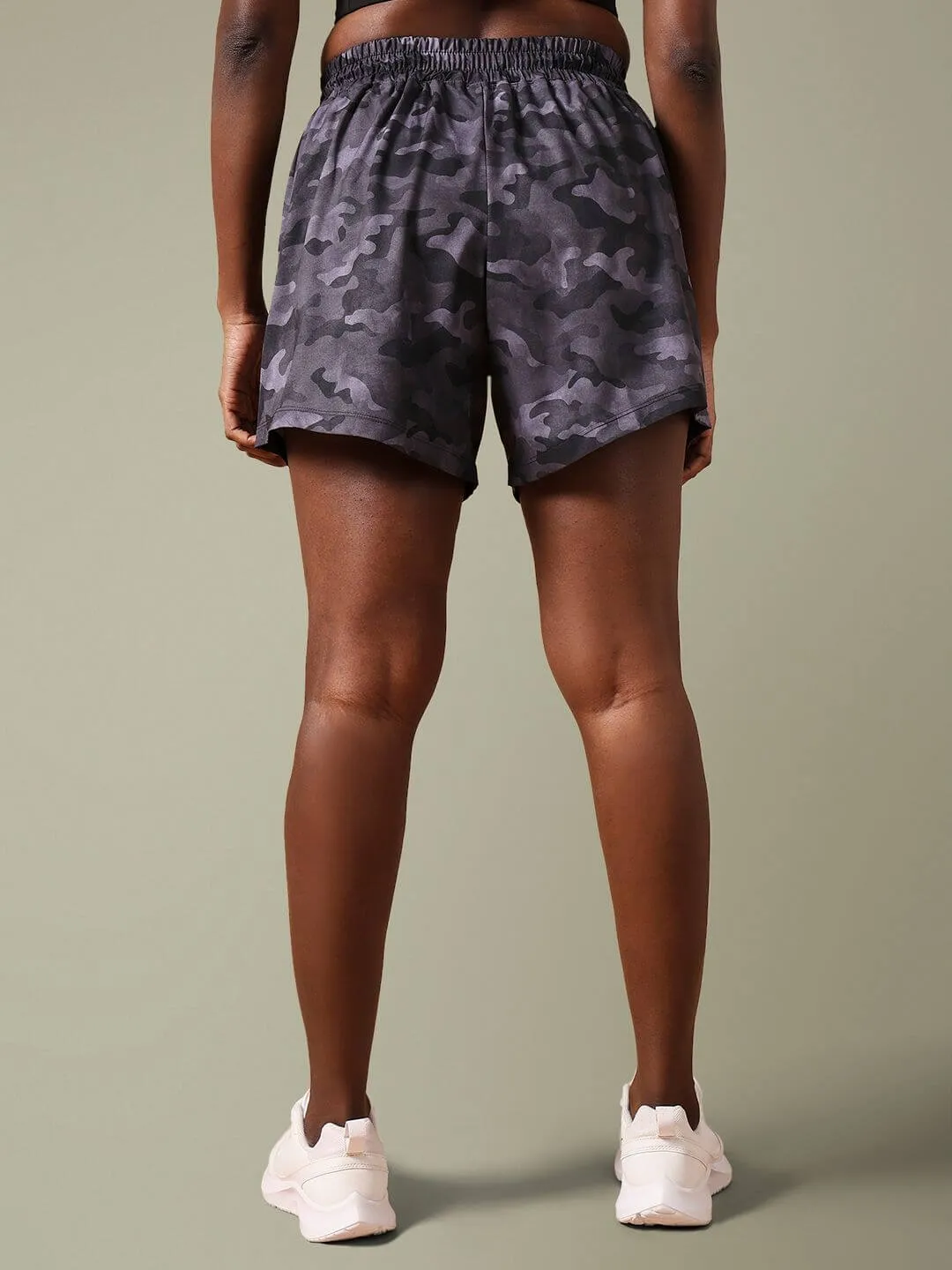 Pacer Shorts Dark Camo